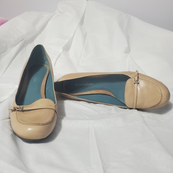 naturalizer   High heels - Picture 1 of 4